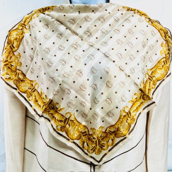 Unused MCM for men and women, Miniscarf/Handker 19" Silk/Cotton Gold Beige(98 - Picture 5 of 7